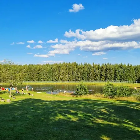 Erlebnis Wald فندق 4*